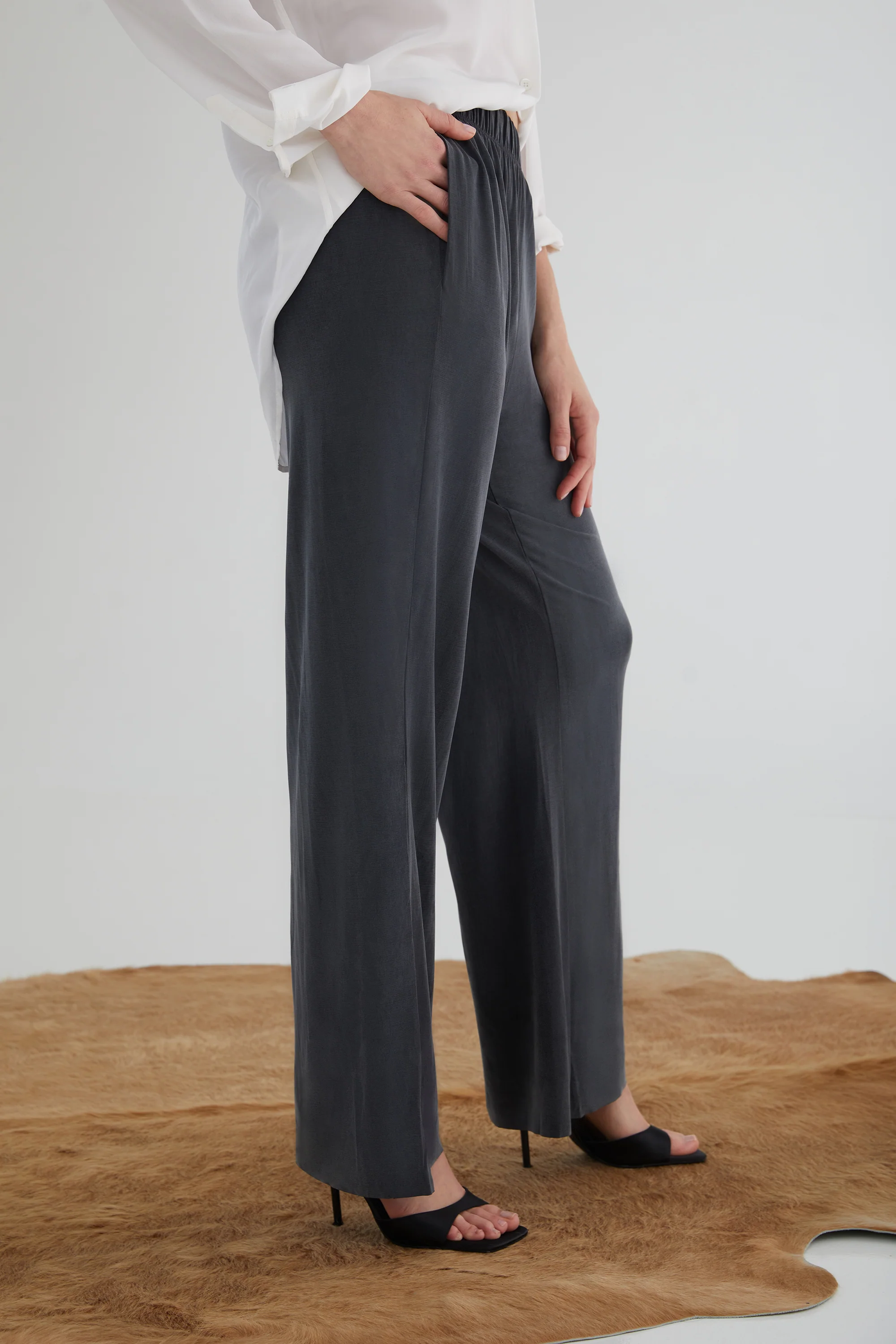 The Effortless Palazzo: Pant - Flow Cupro - Ink - Image 4