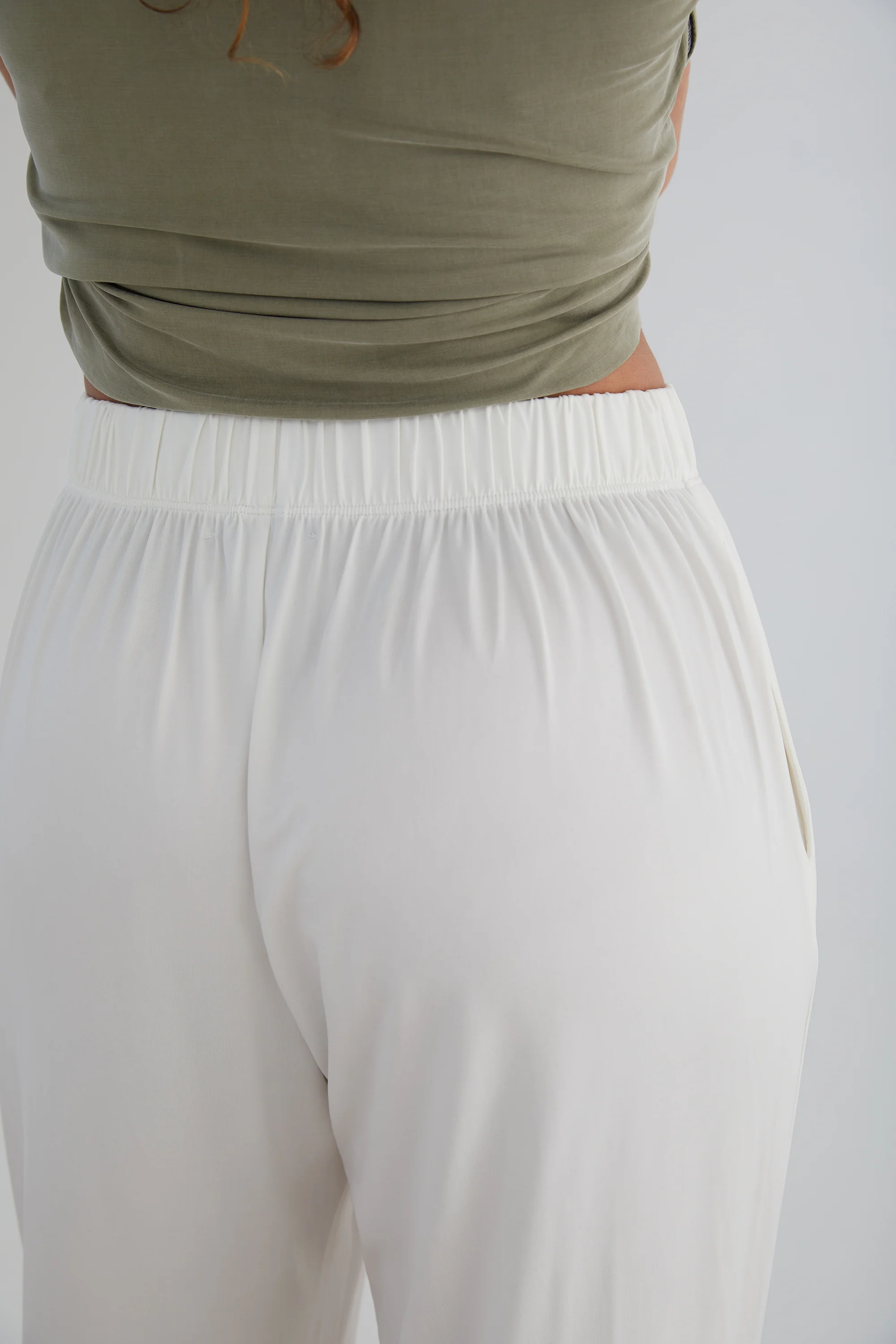 The Effortless Palazzo: Pant - Flow Cupro - Salt - Image 4