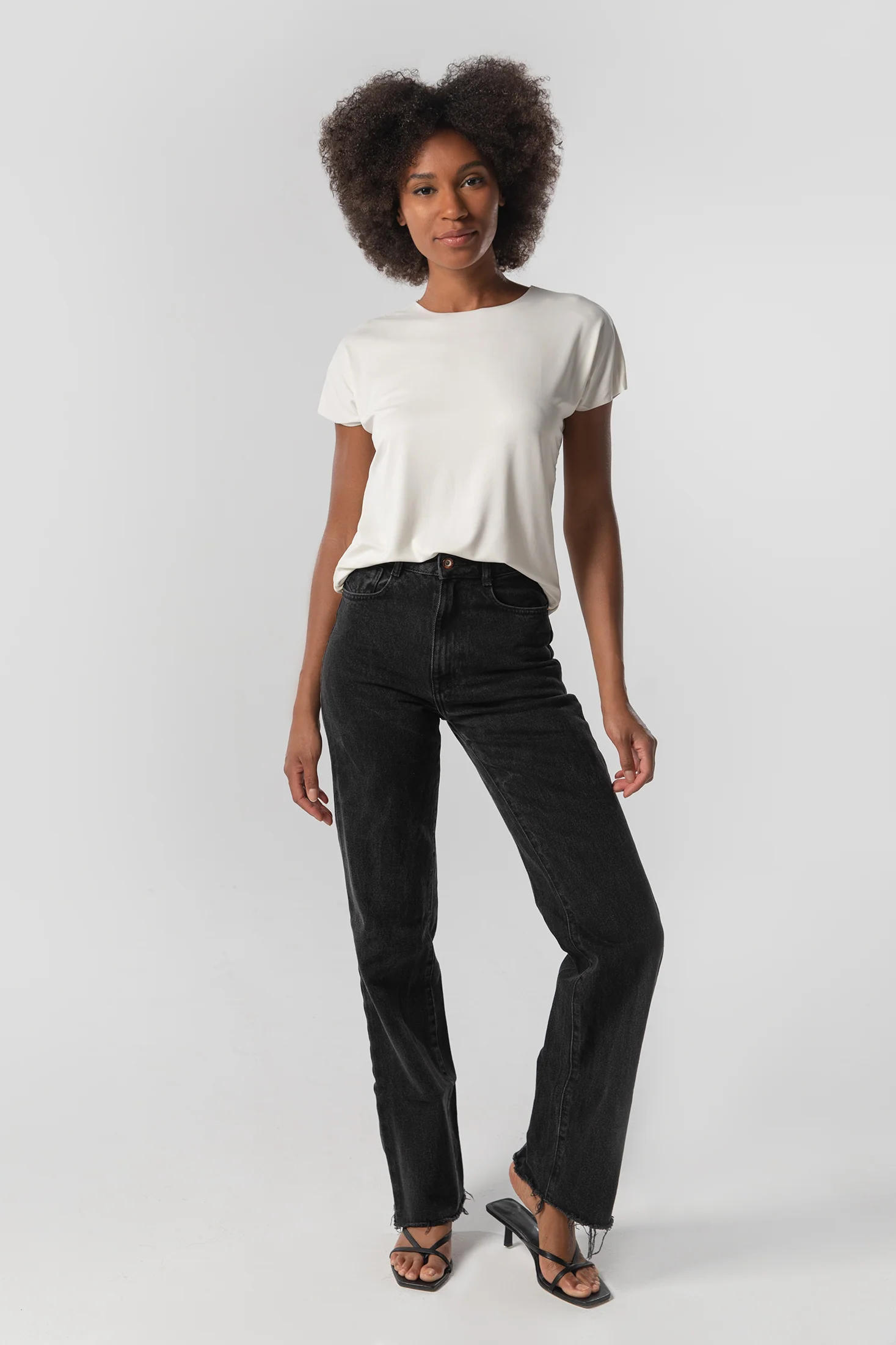 The Infinity Tee: Flow Classic - Flow Cupro - Salt - Image 4