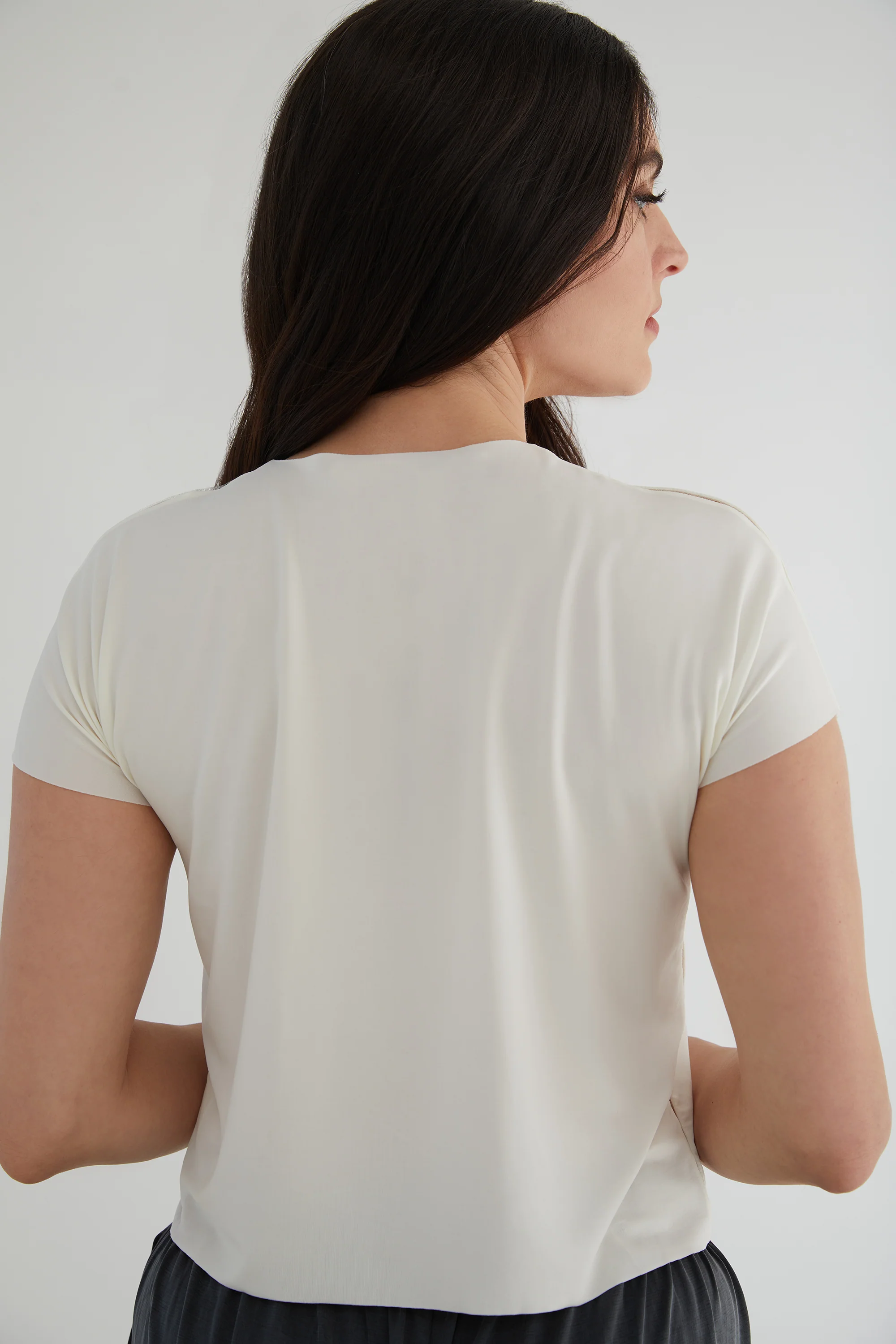 The Infinity Tee: Crop - Flow Cupro - Salt - Image 4