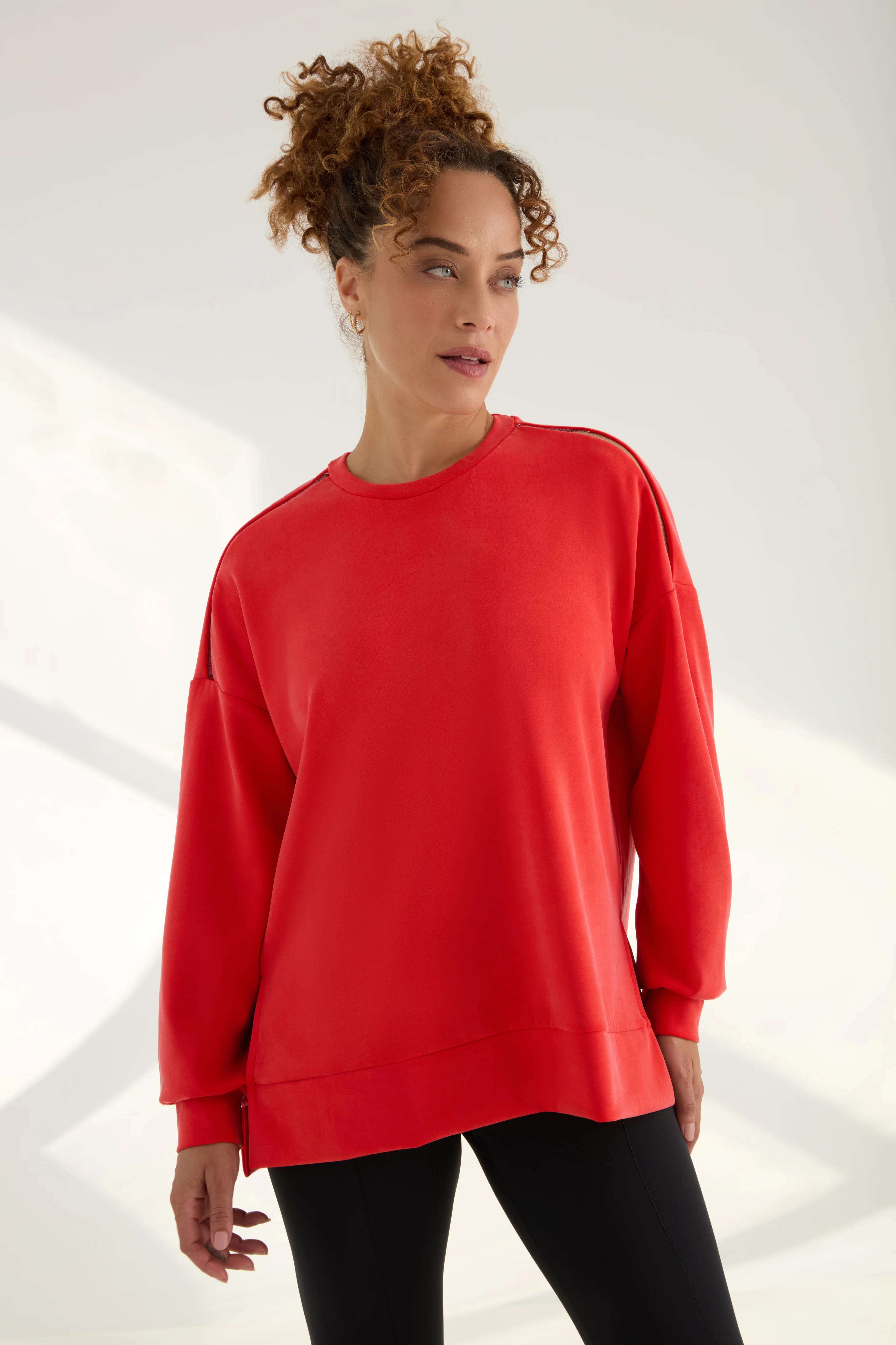 The Oversized Crew - Magic Double Knit - Cherry - Image 2