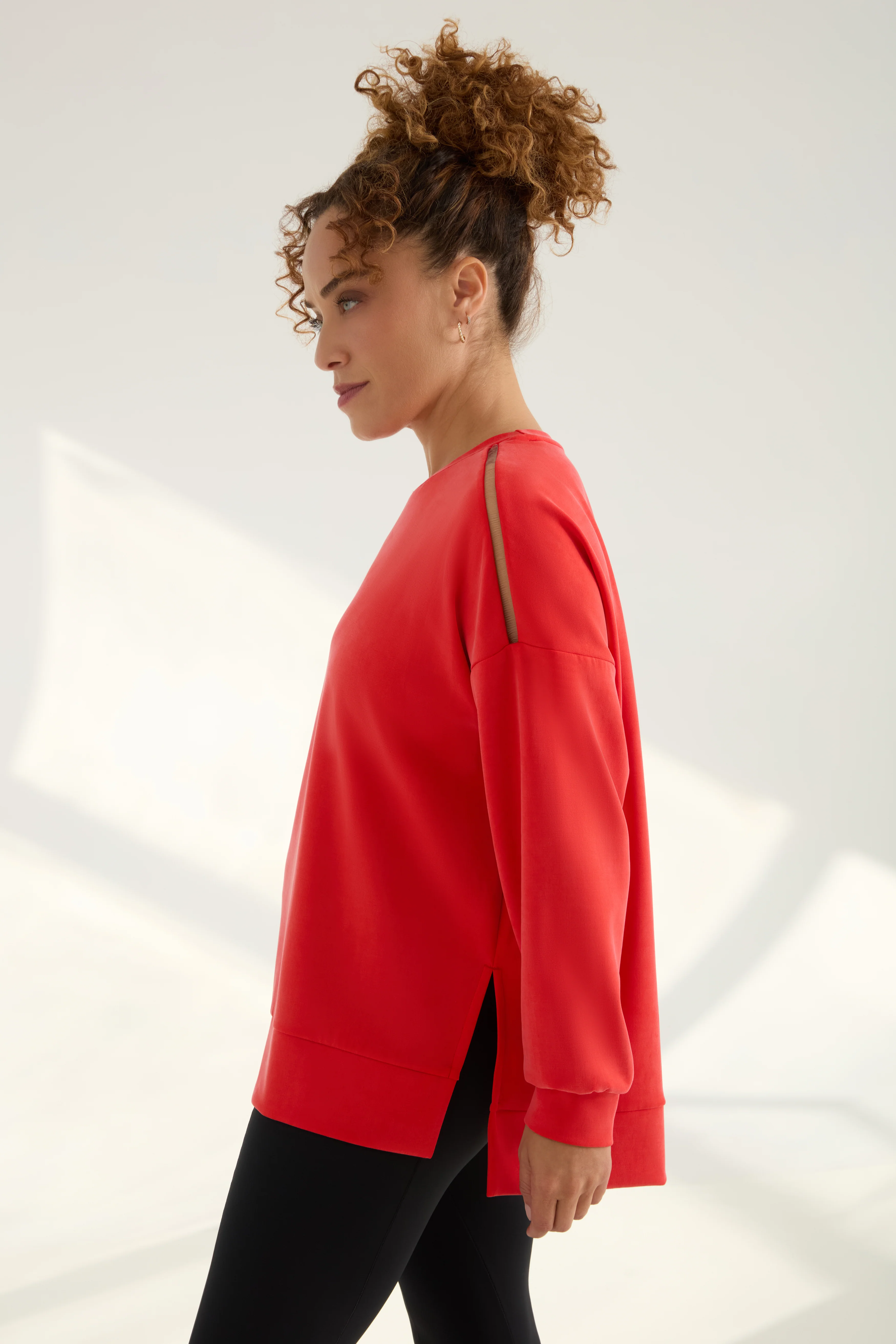 The Oversized Crew - Magic Double Knit - Cherry - Image 3