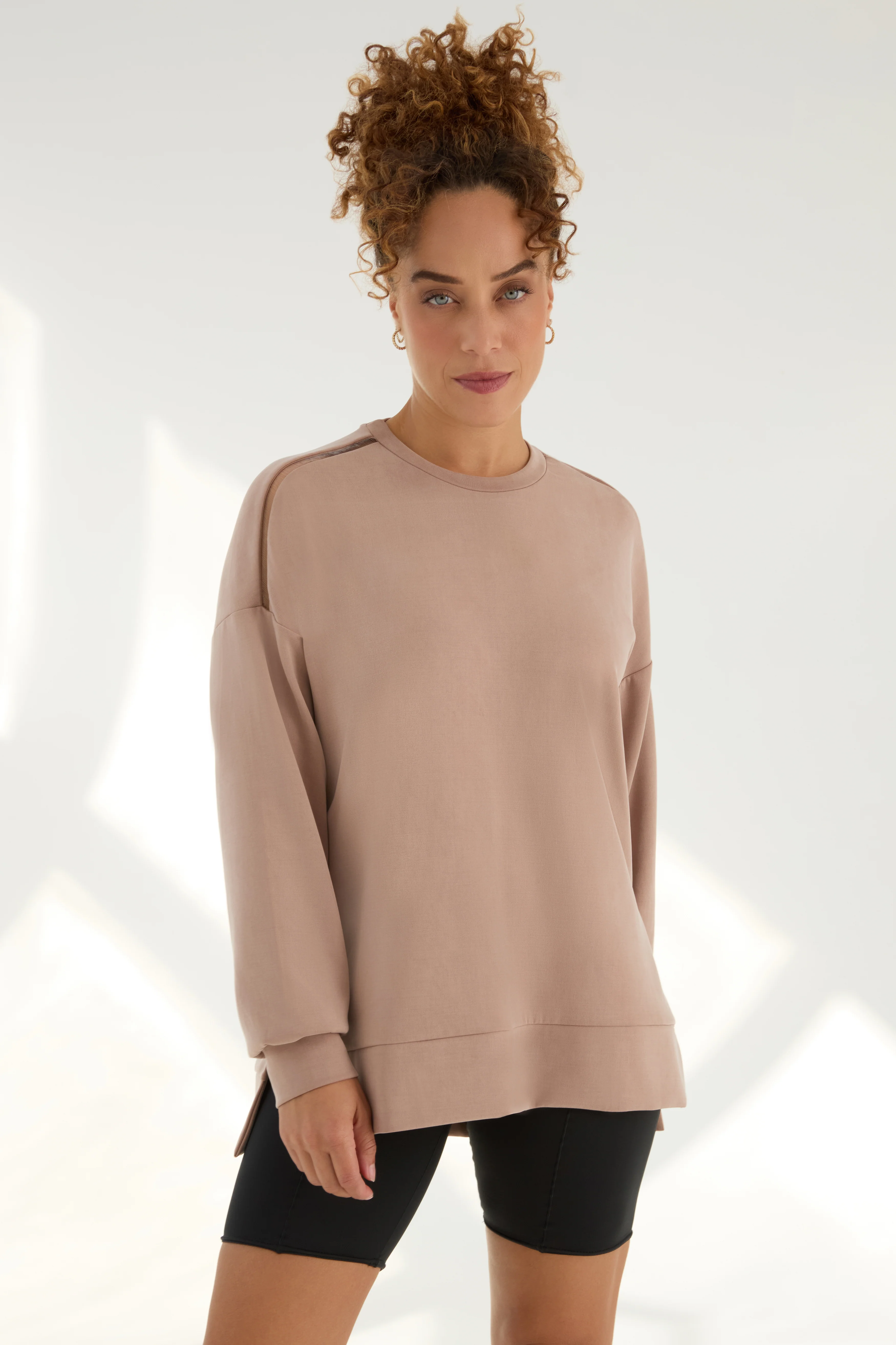 The Oversized Crew - Magic Double Knit - Mocha - Image 2