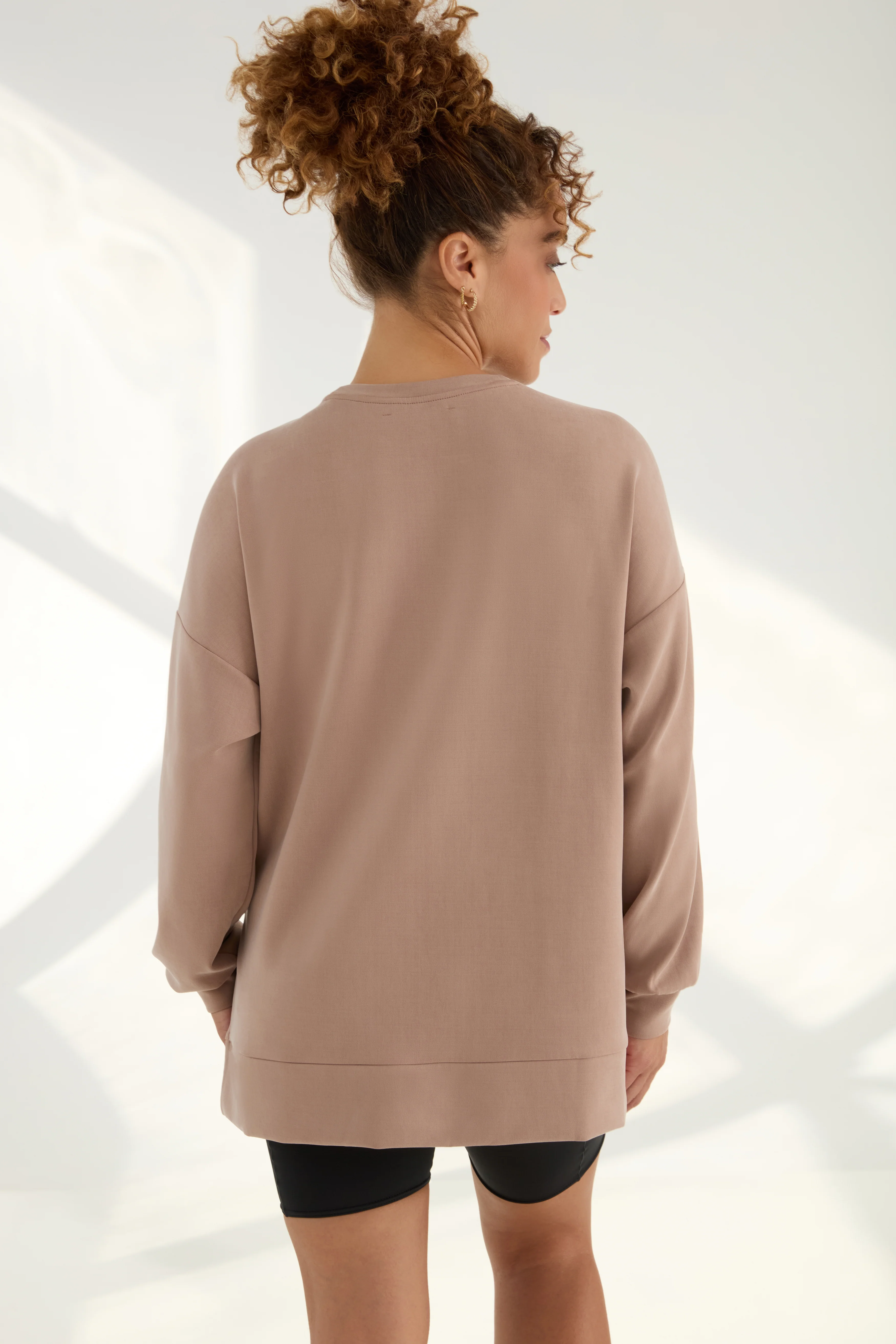 The Oversized Crew - Magic Double Knit - Mocha - Image 5