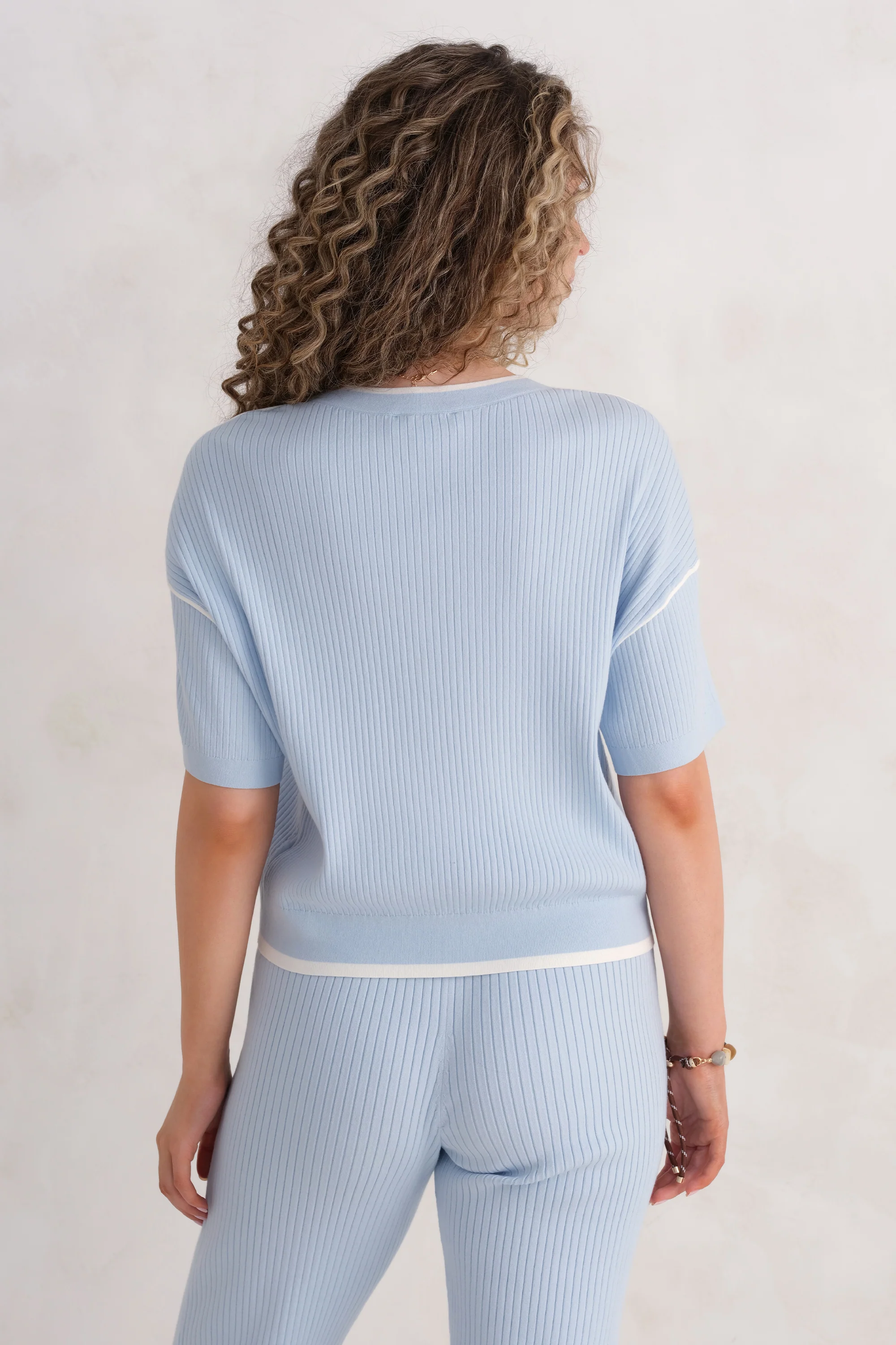 The Rib V-Neck - Hydrangea Blue - Image 4